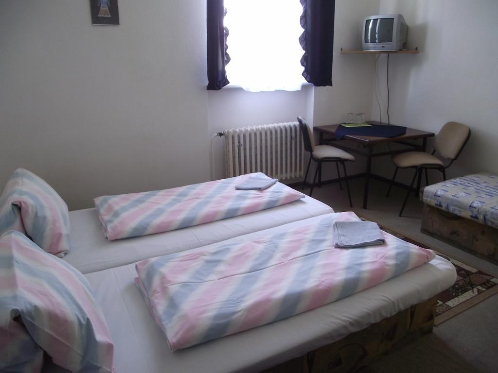 Penzión Slávia Poprad Exterior foto
